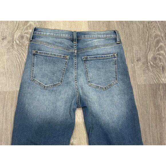 Altar'd State Women's 27 Ripped Distressed Boot Crop Jeans Frayed Hem - Picture 8 of 10